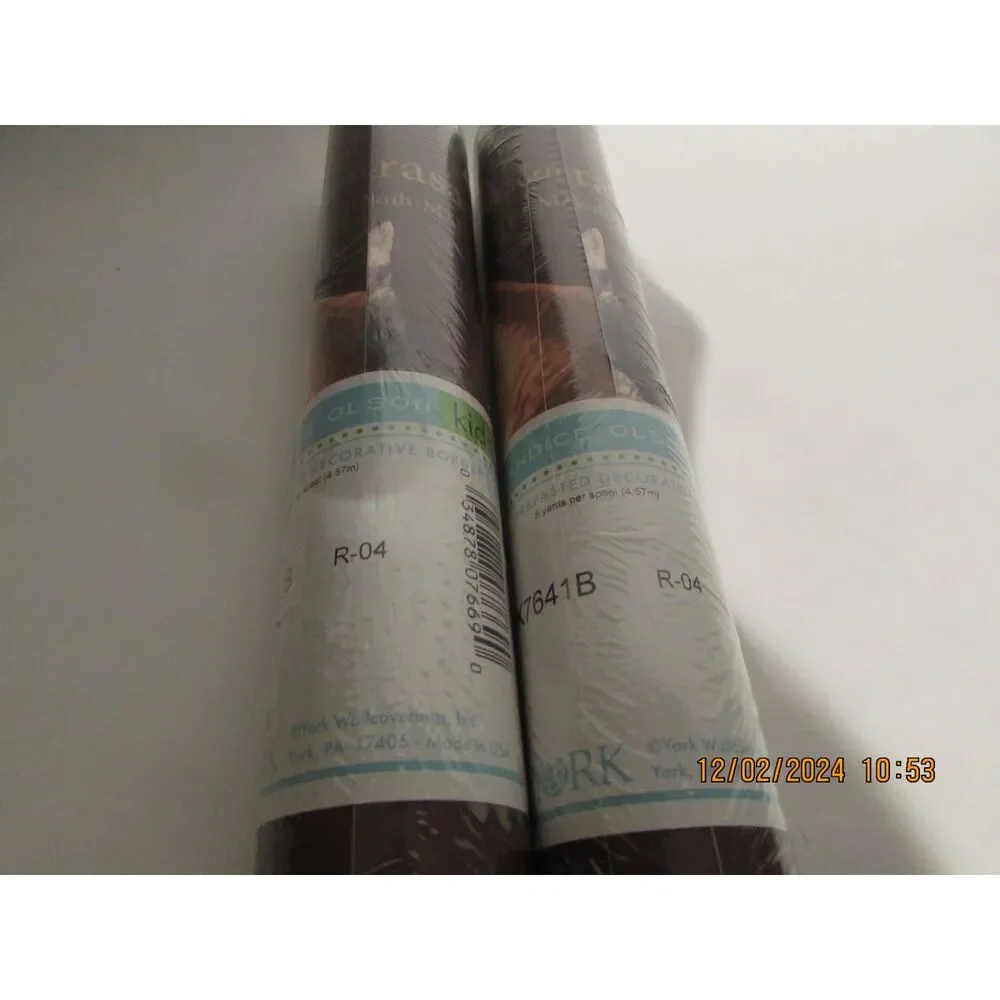 Candice Olson wallpaper border dinosaur print kids room 2 rolls 5yds each new